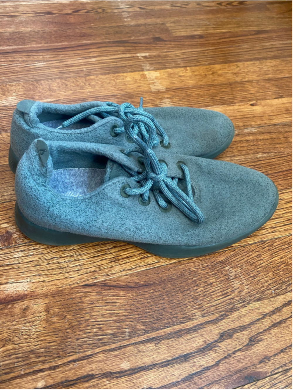 Allbirds Merino Wool Runner Shoes W10 Green Lace Up Sneakers Cozy Minimalist